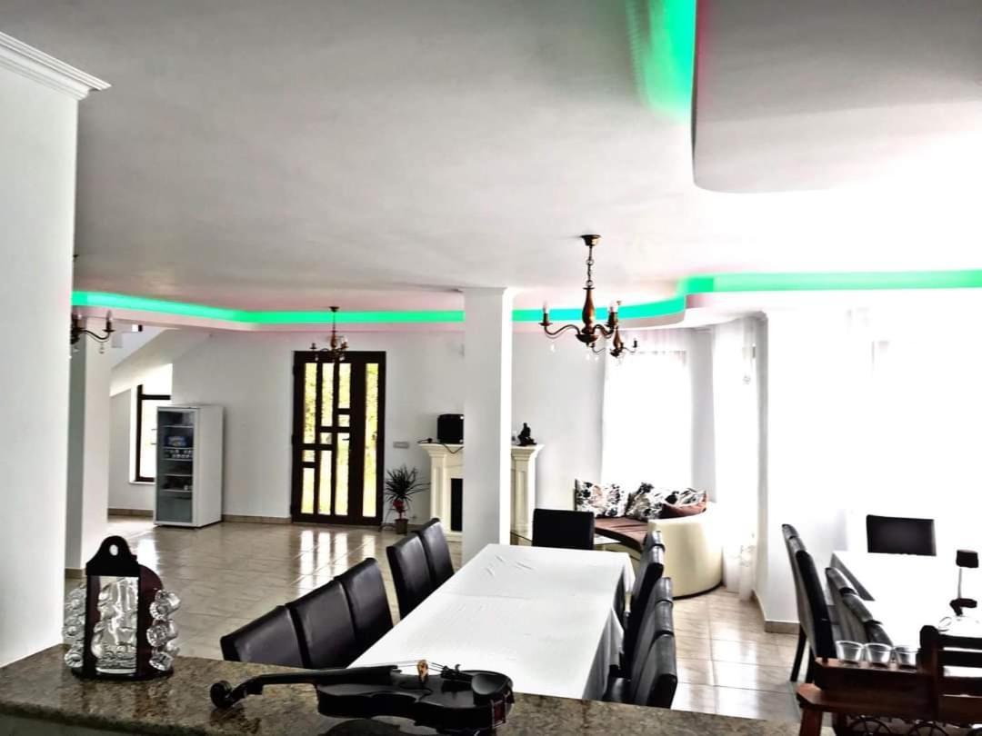 La Casa Alana Hotel Alsóvisó Kültér fotó